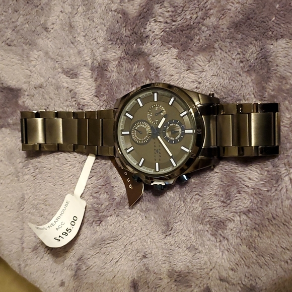 Joseph Abboud Watch - Picture 7 of 7